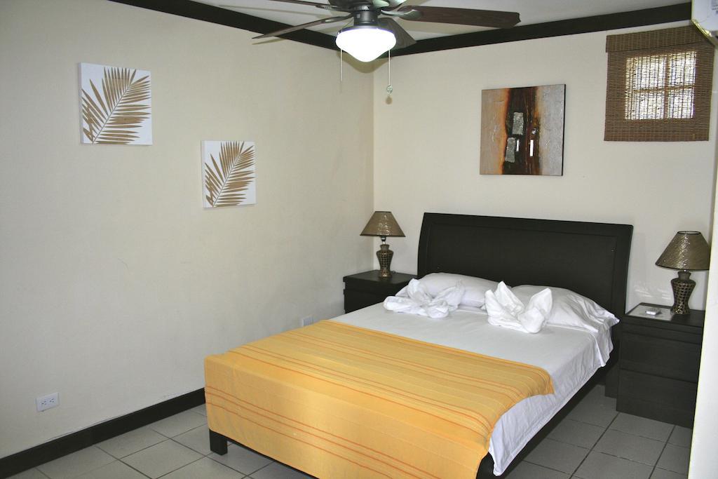 Tuanis Aparthotel Jacó Rum bild