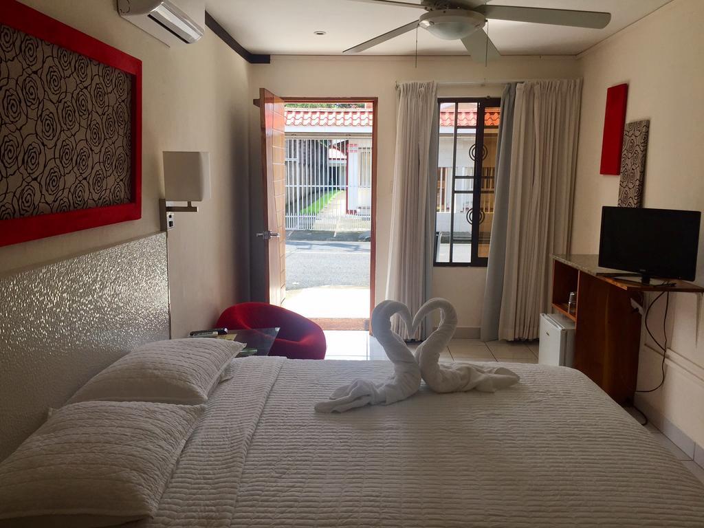 Tuanis Aparthotel Jacó Exteriör bild